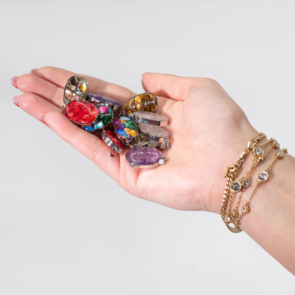 Colgantes ovalados con carcasa de acero - Chips de gemas y conchas Surtido